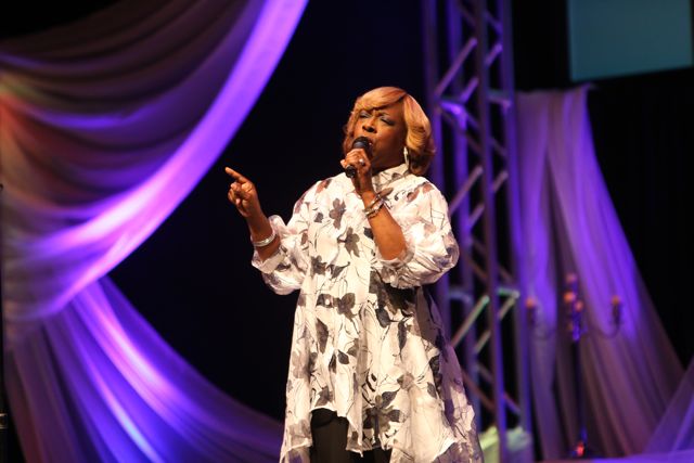 Beverly Crawford Performs At The Lamplighter Awards 2014