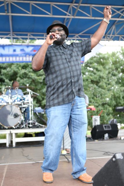Luther Barnes