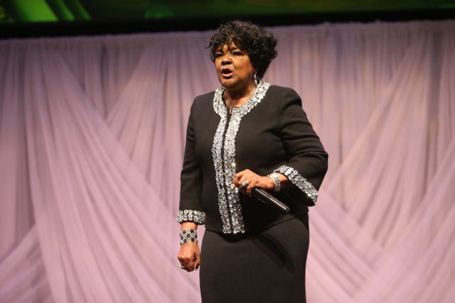 Shirley Caesar Performs At the Lamplighter Awards 2015